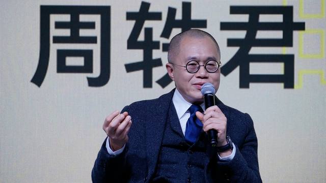 4.4 政党人物还能维持住“体面“吗